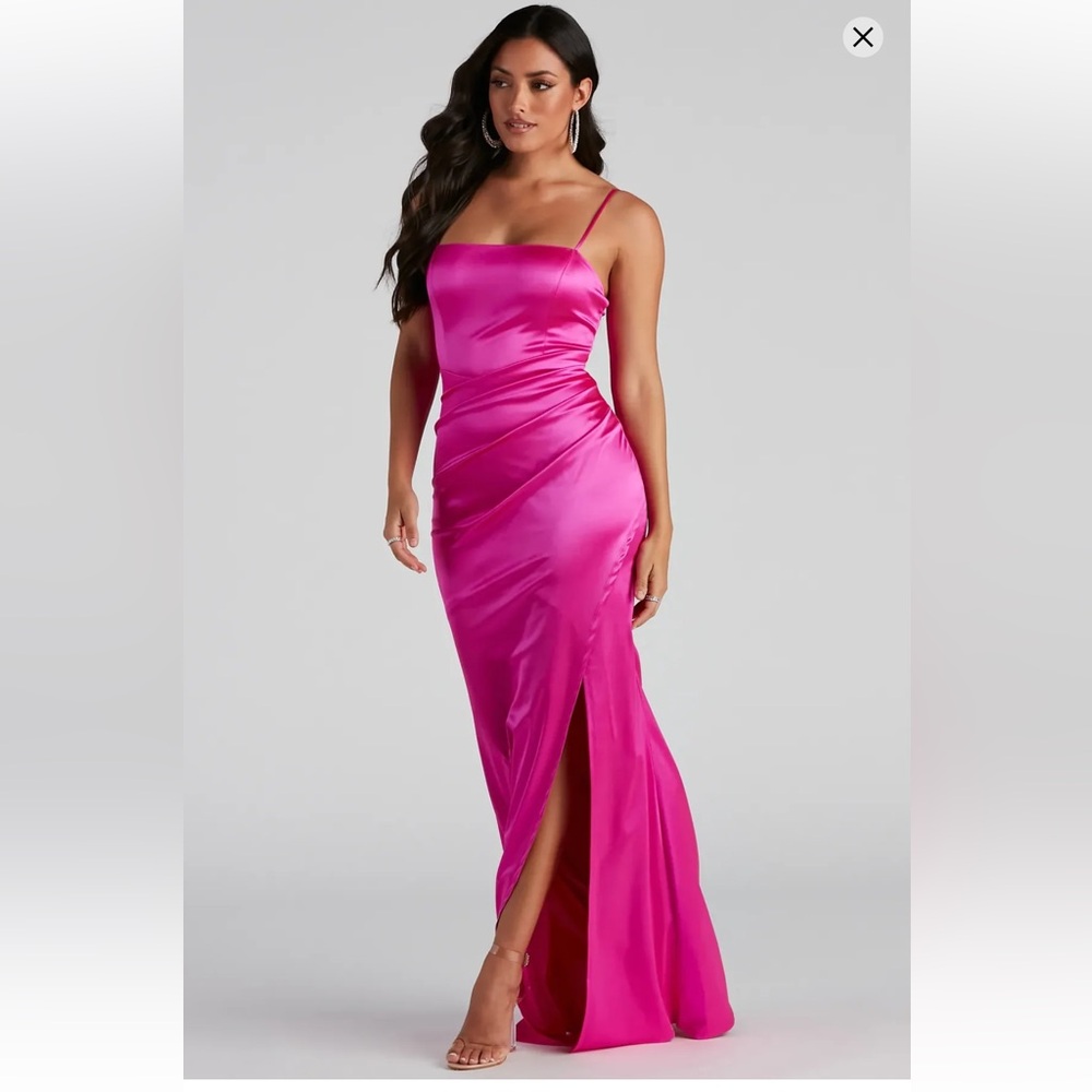Elegant Pink Women's Dress